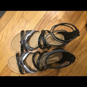 Black strapping sandals